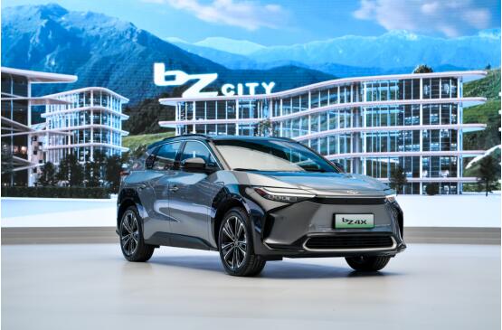 19.98万 起售 一汽丰田首款纯电中型SUV bZ4X上市